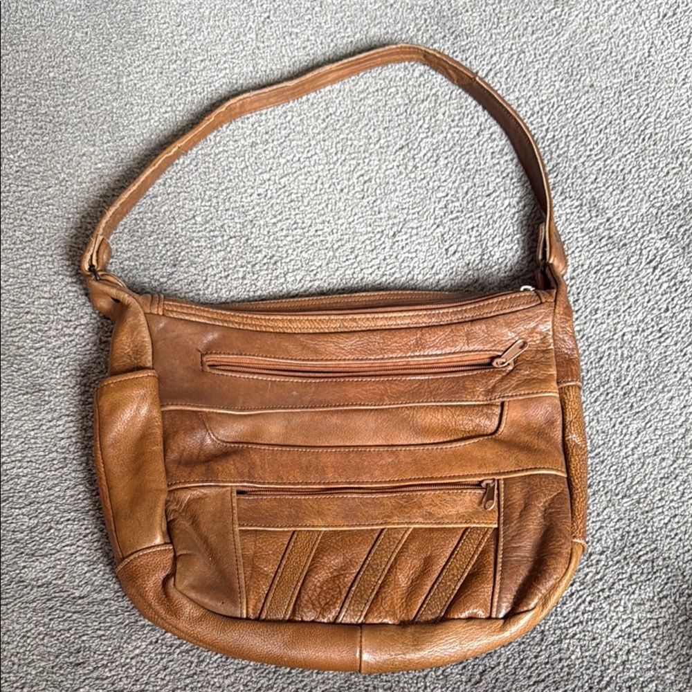 Brown Leather Shoulder Bag. Outside: 2 zipper areas & 1 large open pocket!
